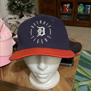MLB Navy and White Star Pattern Cap